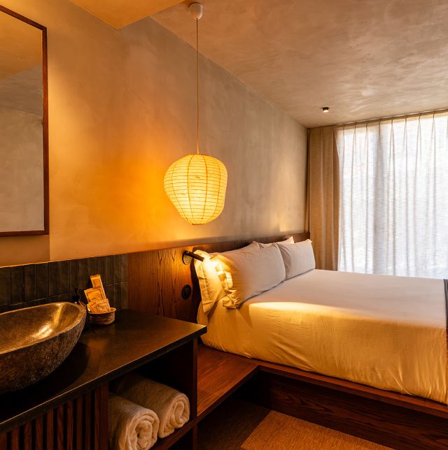 Rooms at chic&basic Tokyo Hoose hotel